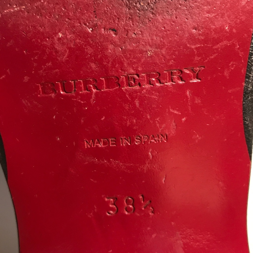 BURBERRY BLACK LEATHER SANDALS EUC - Picture 9 of 11
